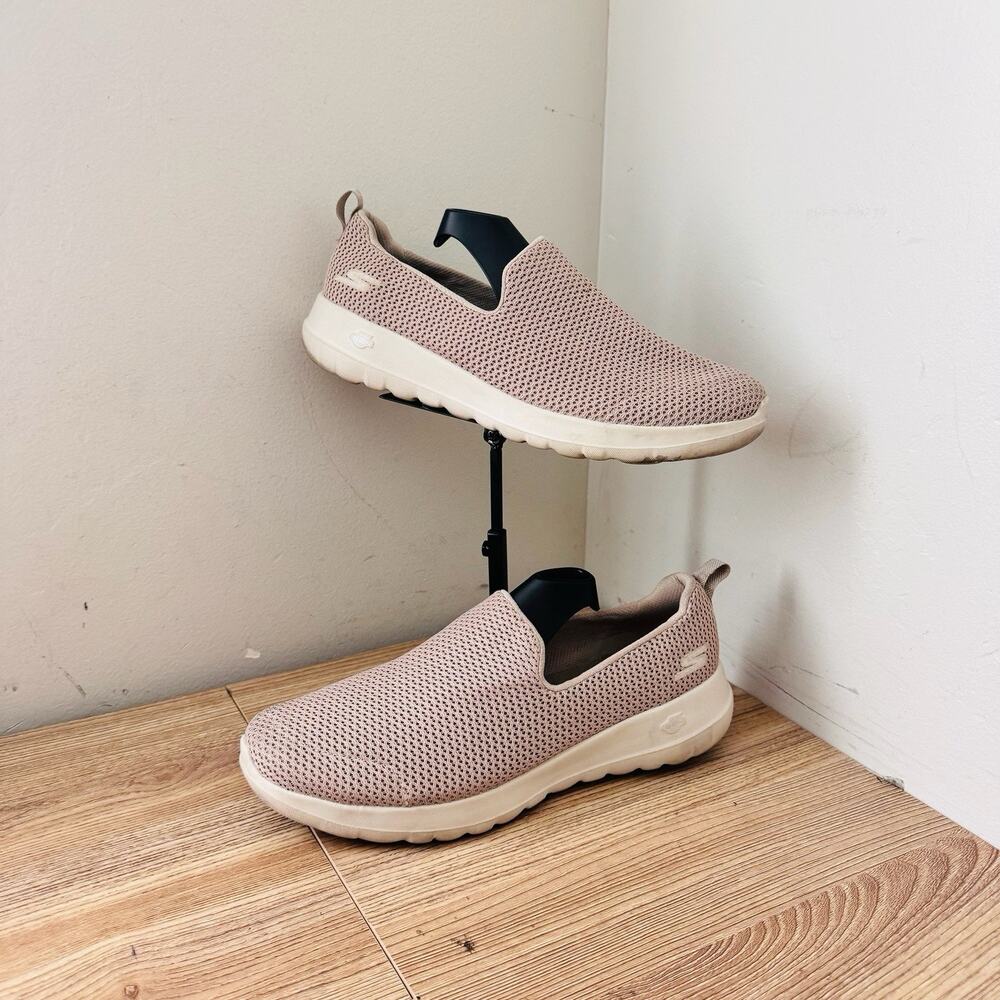 Skechers GO WALK JOY slip-on sneakers Purple Women’s Size 9.5